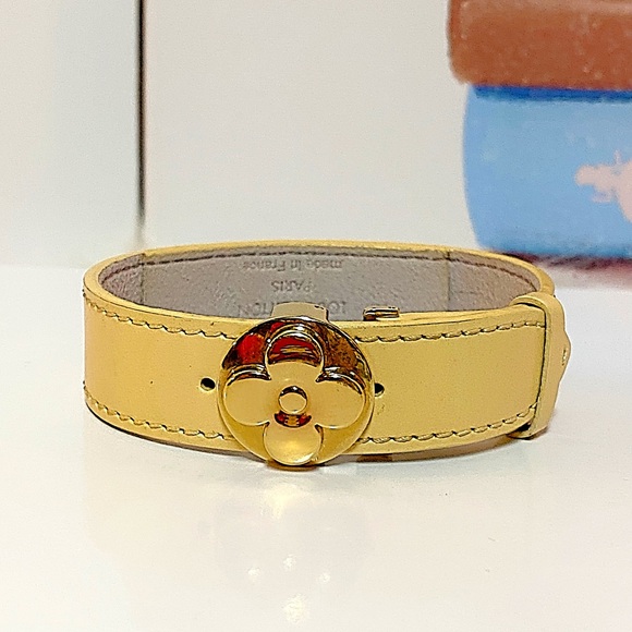 Louis Vuitton Monogram Pattern Good Luck Leather Bracelet - Picture 6 of 15